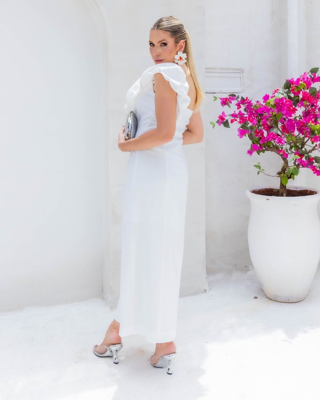White Dress Accyoli Concept Fashion